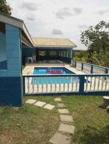 Fazenda / Sítio / Chácara com 4 Quartos para alugar, 510m² no Padre Marcelo, Caçapava