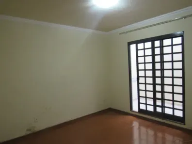 Casa com 3 Quartos para alugar, 130m² no Jardim Caviúna, Rolândia