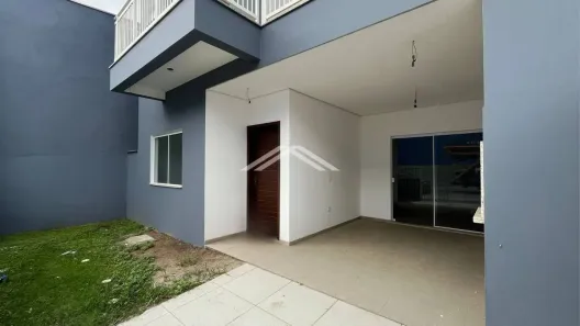 Sobrado com 3 Quartos à venda, 118m² no Barra do Saí, Itapoá