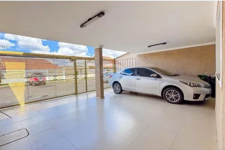 Sobrado com 4 Quartos à venda, 329m² no Guará II, Brasília