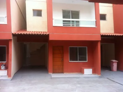 Sobrado com 3 Quartos à venda, 110m² no da Luz, Nova Iguaçu