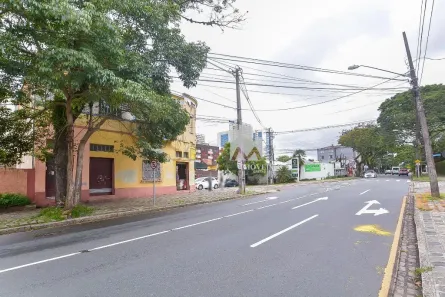 Prédio Inteiro à venda, 429m² no Cristo Rei, Curitiba