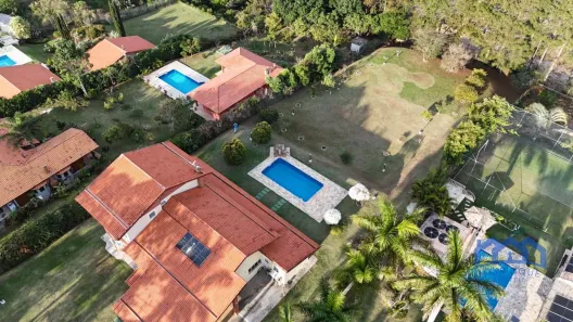 Fazenda / Sítio / Chácara com 4 Quartos à venda, 2700m² no , Mairinque