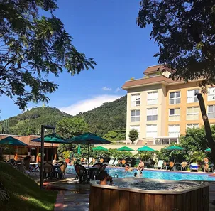 Cobertura com 2 Quartos à venda, 170m² no Itaipava, Petrópolis