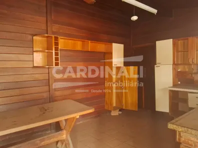 Conjunto Comercial / Sala com 3 Quartos para alugar, 242m² no Centro, Araraquara