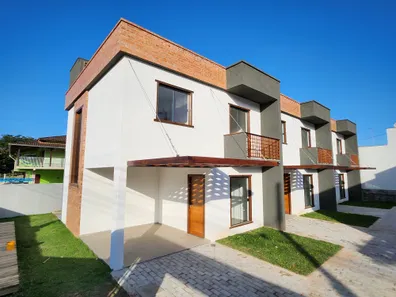 Sobrado com 3 Quartos à venda, 92m² no Centro, Itapoá