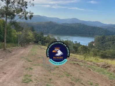 Fazenda / Sítio / Chácara com 3 Quartos à venda, 600m² no , Igaratá