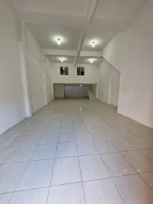 Loja / Salão / Ponto Comercial para alugar, 115m² no Jereissati II, Maracanaú