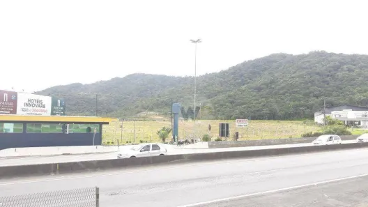 Terreno / Lote / Condomínio para alugar, 40000m² no Várzea do Ranchinho, Camboriú