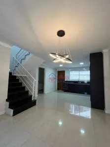 Sobrado com 3 Quartos à venda, 160m² no Jardim Paulista, Campina Grande do Sul