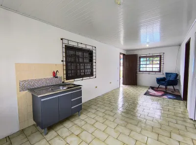 Casa com 2 Quartos para alugar, 50m² no Santa Terezinha, Pontal do Paraná