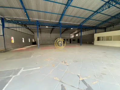 Galpão / Depósito / Armazém para alugar, 680m² no Jardim Califórnia, Jacareí