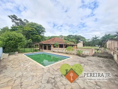 Fazenda / Sítio / Chácara com 4 Quartos à venda, 450m² no Colinas do Piracicaba (Ártemis), Piracicaba