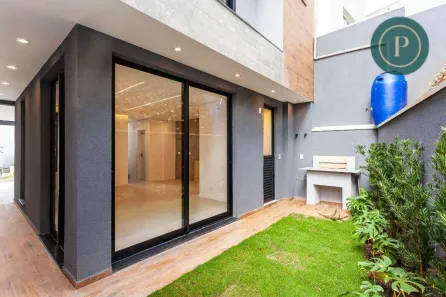 Casa de Condomínio com 3 Quartos à venda, 112m² no Santa Cândida, Curitiba