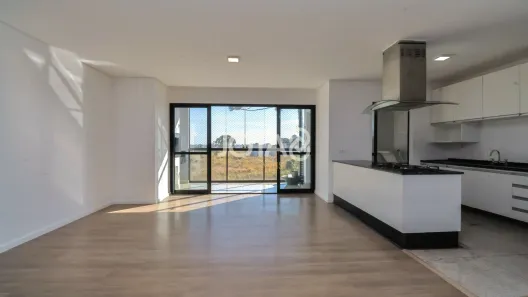 Apartamento com 2 Quartos para alugar, 110m² no Santo Inácio, Curitiba