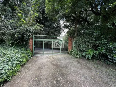 Fazenda / Sítio / Chácara com 6 Quartos para venda ou aluguel, 271m² no Taboleiro Verde, Cotia