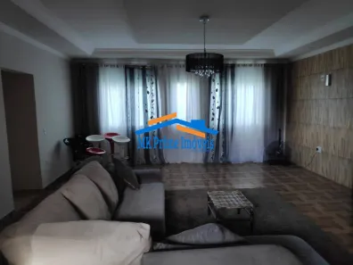 Fazenda / Sítio / Chácara com 4 Quartos à venda, 300m² no Centro, Alambari