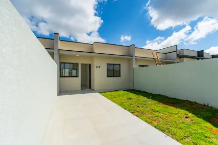 Casa com 2 Quartos à venda, 50m² no Gralha Azul, Fazenda Rio Grande
