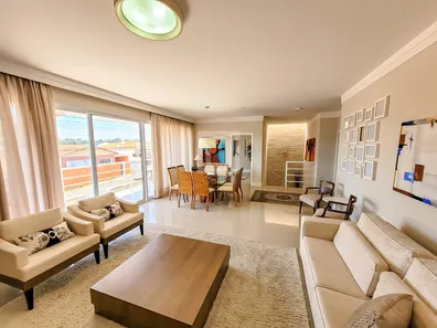 Sobrado com 4 Quartos à venda, 297m² no , Tietê