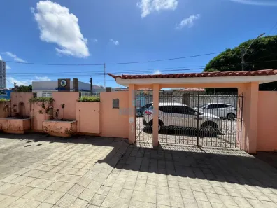 Casa com 3 Quartos à venda, 228m² no Lagoa Nova, Natal