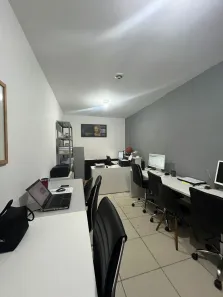 Loja / Salão / Ponto Comercial à venda, 50m² no Industrial, Camaçari
