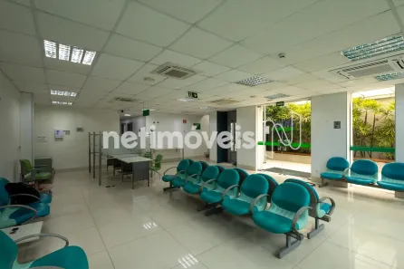 Prédio Inteiro para venda ou aluguel, 700m² no Caminho das Árvores, Salvador