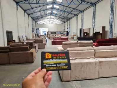 Galpão / Depósito / Armazém para alugar, 2600m² no Centro, Nilópolis