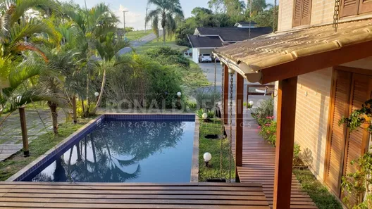 Sobrado com 4 Quartos à venda, 415m² no Loteamento Chacara Parque Oriente, Embu-Guaçu
