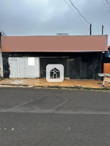 Galpão / Depósito / Armazém à venda, 300m² no Daniel Fonseca, Uberlândia