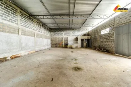 Galpão / Depósito / Armazém à venda, 400m² no Santos Dumont, Divinópolis