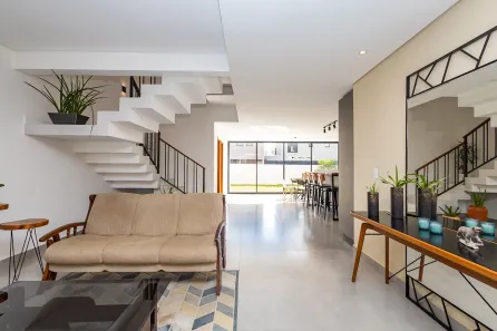 Casa de Condomínio com 3 Quartos à venda, 240m² no Campo Pequeno, Colombo