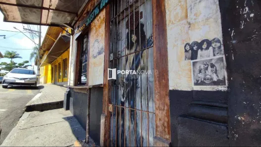 Loja / Salão / Ponto Comercial à venda, 126m² no Centro, Itapecerica da Serra