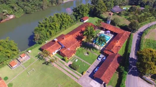 Fazenda / Sítio / Chácara com 9 Quartos à venda, 1300m² no Itapema, Guararema