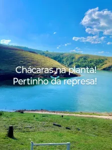 Fazenda / Sítio / Chácara com 3 Quartos à venda, 500m² no , Igaratá