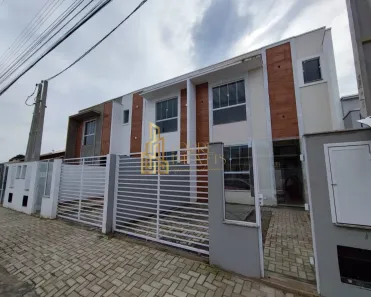 Sobrado com 3 Quartos à venda, 100m² no Meia Praia, Navegantes