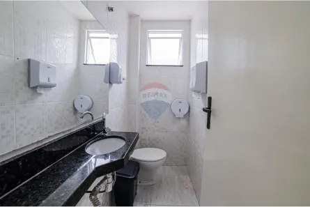 Loja / Salão / Ponto Comercial à venda, 38m² no Centro, Juiz de Fora
