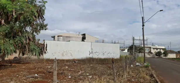 Terreno / Lote / Condomínio à venda, 351m² no Jardim Tomy, Londrina