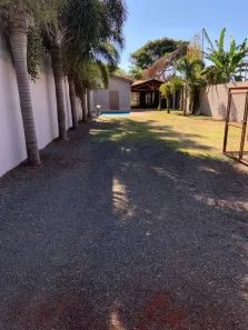 Fazenda / Sítio / Chácara com 2 Quartos para venda ou aluguel, 235m² no Jardim Senador Vergueiro, Limeira