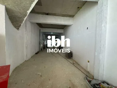 Loja / Salão / Ponto Comercial à venda, 91m² no São José, Uberaba