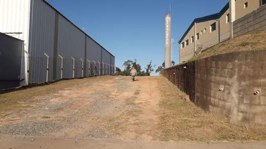 Galpão / Depósito / Armazém com 12 Quartos para venda ou aluguel, 7963m² no Ribeirão do Colégio, Araçariguama