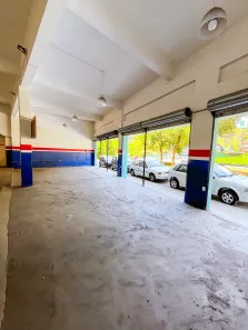 Loja / Salão / Ponto Comercial à venda, 229m² no Bingen, Petrópolis