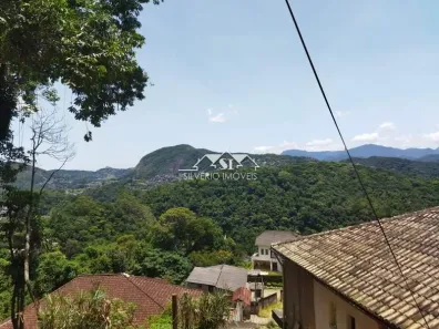 Terreno / Lote / Condomínio à venda, 721m² no Castelanea, Petrópolis
