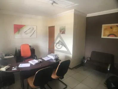 Prédio Inteiro para alugar, 200m² no Jardim São Francisco (Nova Veneza), Sumaré