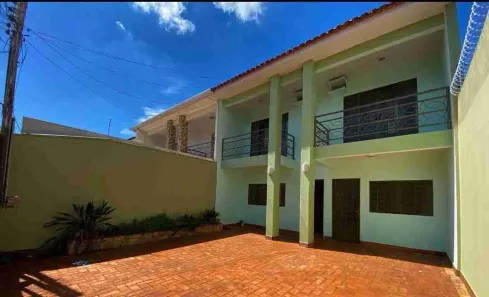 Sobrado com 3 Quartos à venda, 189m² no Setor Morada do Sol, Rio Verde