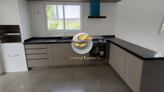 Casa de Condomínio com 3 Quartos para alugar, 140m² no Jardim Pioneiro, Cotia