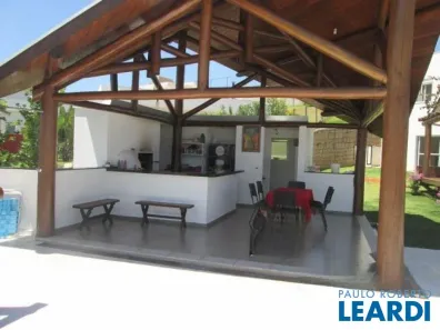 Casa de Condomínio com 5 Quartos para venda ou aluguel, 760m² no Jardim Primavera, Louveira