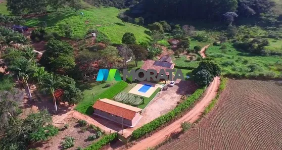 Fazenda / Sítio / Chácara com 4 Quartos à venda, 53m² no Centro, Viçosa