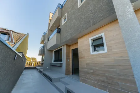 Sobrado com 3 Quartos à venda, 234m² no São Lourenço, Curitiba