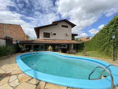 Casa com 3 Quartos à venda, 261m² no Badenfurt, Blumenau