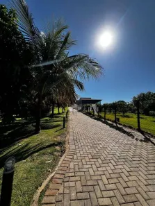 Fazenda / Sítio / Chácara com 3 Quartos à venda, 525m² no Gleba Fazenda Floresta, Alvorada do Sul